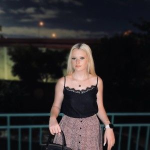 Meet your Posher, Alexandra